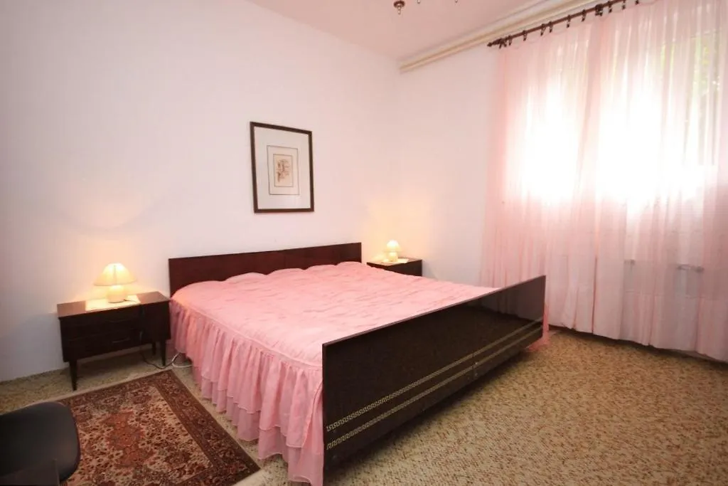 Apartments With A Parking Space Lovran, Opatija - 7802 Lovran