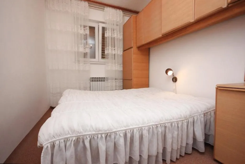 Apartments With A Parking Space Lovran, Opatija - 7802